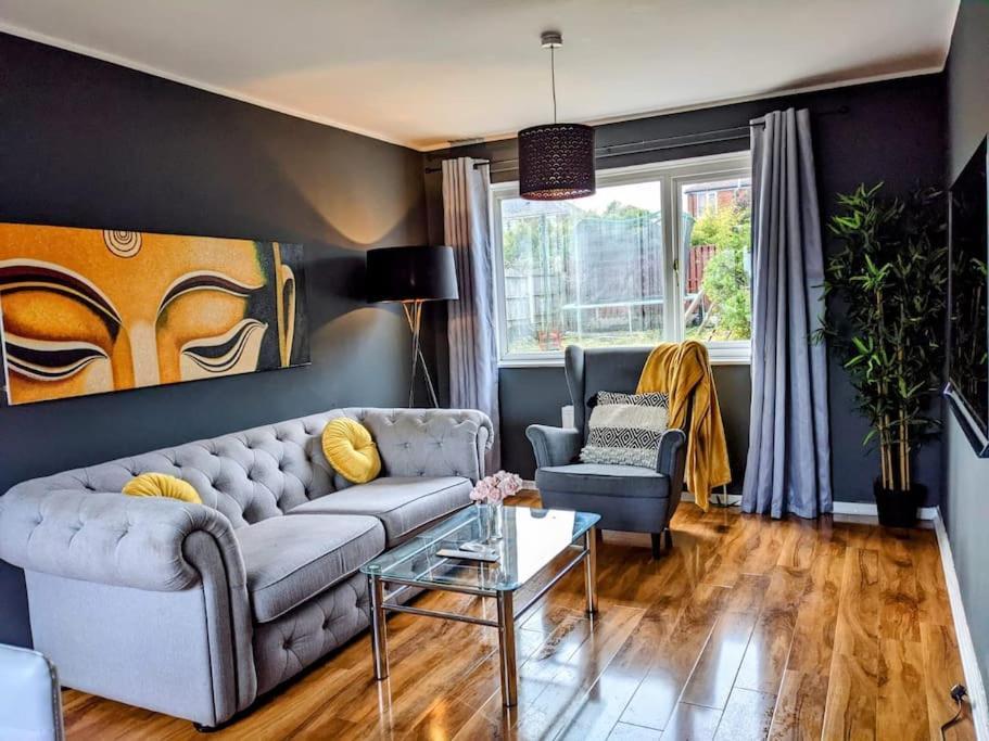 Hidden Gem !Stunning 3 Bedroom Home In Sheffield Handsworth ภายนอก รูปภาพ