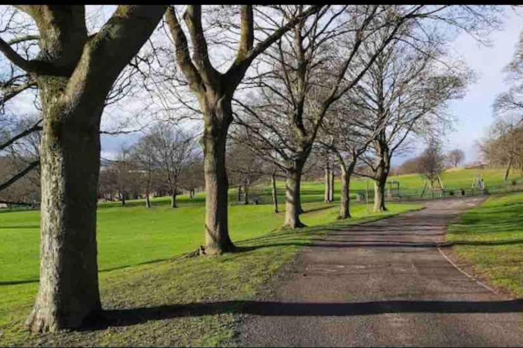Hidden Gem !Stunning 3 Bedroom Home In Sheffield Handsworth ภายนอก รูปภาพ